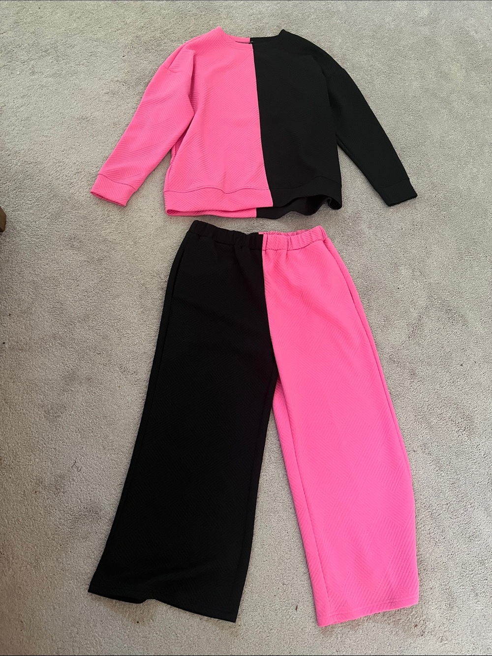 Pink and Black Colorblock Two-Piece Set - Vibrant Contrast